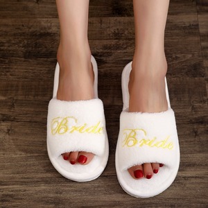 Scarpe da <span class=keywords><strong>Sposa</strong></span> Personalizzate, <span class=keywords><strong>Ciabatte</strong></span> Ricamate per Damigelle, Stampa Oro e Argento, Colore Personalizzato, Pantofole Calde in Pelliccia - Product Image 4