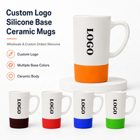 Tasses en céramique personnalisées avec logo, 18 oz et 16 oz, grande poignée, bande en silicone colorée antidérapante, base en silicone, OEM ODM, vente en gros