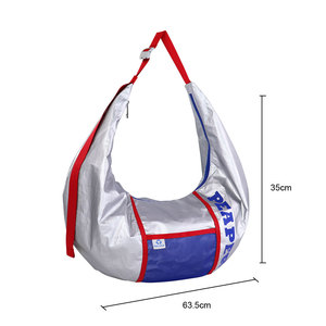 Sac bandoulière Tyvek léger pour femme, style hobo ou sac de poitrine, idéal pour les sorties. - Product Image 6