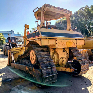 Bulldozer sur chenilles d'occasion abordable 142 kW, lame lourde 5,61 m³, réservoir 424 L pour travaux de nivellement de terrain - Product Image 1