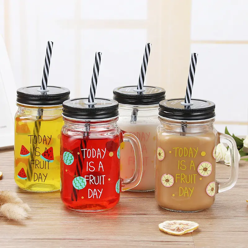 Summer Hot Selling 500 ml Travel Cup Glass Mason Jar Cup with Lid and Handle