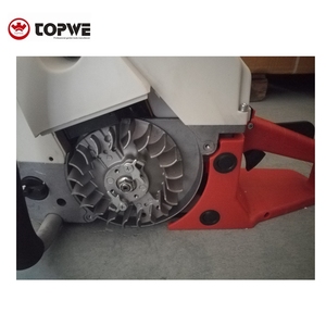 Motosierra de gasolina Topwe de gran potencia de 82 cc, máquina para cortar madera de 2 tiempos, eficiente para crear líneas de defensa contra incendios - Product Image 5