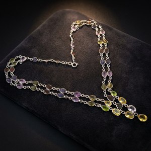 Collier Multicouche Religieux Chrétien pour Femme Palace avec Perles, Pendentif Goutte d'Eau en Pierre Naturelle et Chaîne en Alliage Plaqué Argent - Product Image 4
