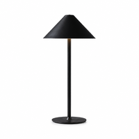 Lampe de table sans fil rechargeable noire à intensité variable en continu LED en fer alimentée par batterie USB-C pour restaurant, hôtel, chevet, chambre à coucher