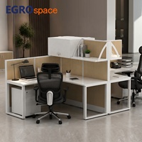 Solution de mobilier de bureau EGROspace : Cloison de bureau modulaire avec rangement suspendu pour poste de travail