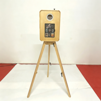 Photomaton rétro en bois pour iPad et appareil photo reflex numérique, prend en charge l'impression de porte-clés photo, kiosque photo en libre-service pour mariages et événements