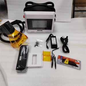 2025 nuova stampante Laser a fibra portatile funziona con facile consegna rapida 18W 25W 50W in metallo che segna il Logo con data Batch per prodotti industriali - Product Image 6
