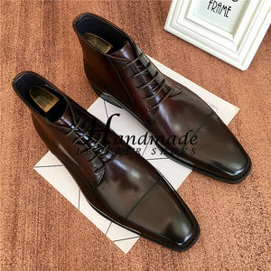 Zapatos formales de negocios de cuero genuino a la moda, botas cortas británicas modernas, botas de cuero vacuno atadas a mano. - Product Image 2