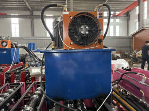 Máquina formadora de rollos de hoja de techo de acero corrugado galvanizado de corte hidráulico automático de una sola capa con engranaje y control PLC - Product Image 5