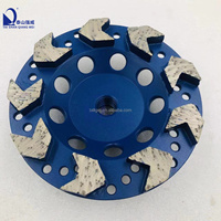 Disque de meulage à segments 6 pointes de 180 mm, à liant dur, pour le béton