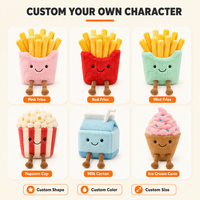 Peluche personnalisée avec étiquette, motif frites kawaii, visage brodé, pour présentation sur comptoir de café fast-food