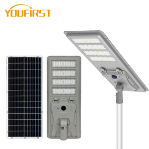 Lampione stradale solare per esterni a risparmio energetico con sensore di movimento <span class=keywords><strong>giardino</strong></span> IP65 integrato 300W 400W 500W tutto In un lampione solare - Product Image 4