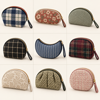 Pochette zippée en velours côtelé à imprimé floral de lapin de dessin animé, étiquette personnalisée, sac de rangement cosmétique portable, organiseur de maquillage de voyage