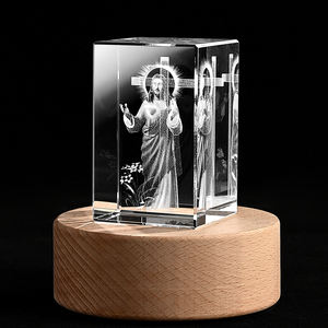 Bloc de cristal k9 <span class=keywords><strong>cube</strong></span> en verre 3d laser <span class=keywords><strong>cube</strong></span> design personnalisé led base en <span class=keywords><strong>bois</strong></span> - Product Image 2