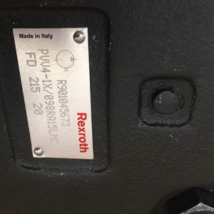 MANNESMANN REXROTH Vane <b>Pump</b> PV7-16/10-14RE01MC0-16 250 <b>Bar</b> Cast Iron Hydraulic <b>Pump</b> Made In Germany - Product Image 4