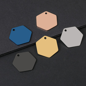 Liontin besi tahan karat ukiran Laser heksagonal baja tahan karat cetakan warna UV bahan kosong hadiah liburan berukir liontin baja tahan karat - Product Image 1