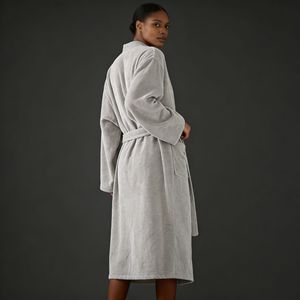 Peignoir en coton taille unique en tissu éponge pour femme, style hôtelier, blanc - Product Image 1
