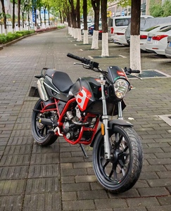 <span class=keywords><strong>Aprilia</strong></span> Café <span class=keywords><strong>125</strong></span> - Moto Café Racer rétro 125cc à double disque - Product Image 1