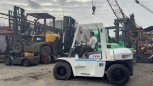 Japan Original TCM FD70 FD70Z8 7 Ton Used Diesel <b>Forklift</b> Single-Two-Three Stage Mast 1000mm Fork Length Spare Parts - Product Image 2