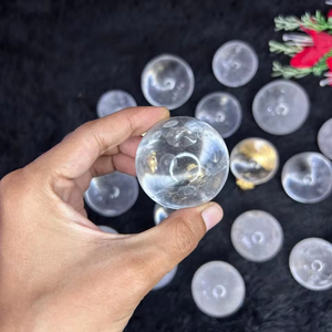 Esfera de Cuarzo Transparente Natural Tallada, Bola de Cristal para Meditación, Piedra Preciosa de Alta Calidad de Gujarat - Product Image 1