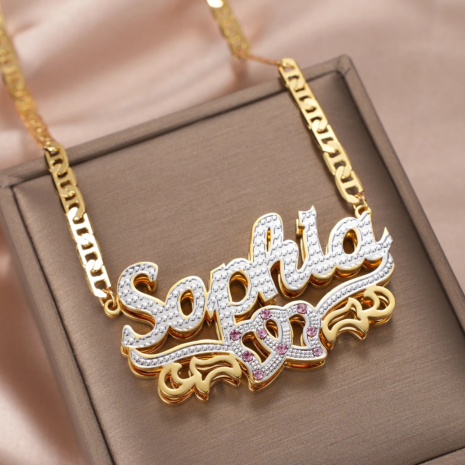 Gold necklace-1