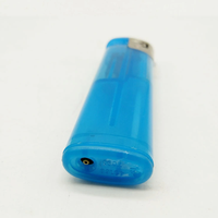 Hunan Dongyi Cool Sport Style Briquet au butane coupe-vent en plastique pour fumer des cigarettes