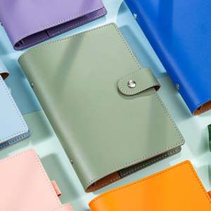 Cuaderno A6 de Hojas Sueltas Personalizado con Diseño de Chica Colorida y Adorable, Estilo Pop, para Diario y Papelería, Set de Cuadernos de Moda. - Product Image 4