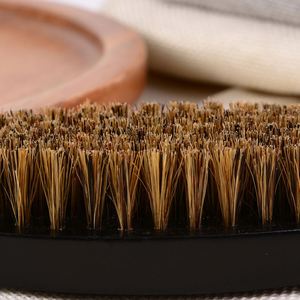 Brosse à barbe en bois de haute qualité pour homme avec logo personnalisé, poils de sanglier doux, brosse à barbe démêlante - Product Image 5