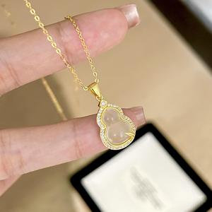 Collar de Perlas con Hebilla de Lingote de Oro Retro Clásico de Alta Gama, Accesorio de Moda Coreano, Favorito de los Bloggers de Instagram - Product Image 1