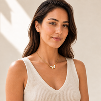 Collier en acier inoxydable 304 plaqué or 18 carats avec papillon en nacre pour marques de boutiques