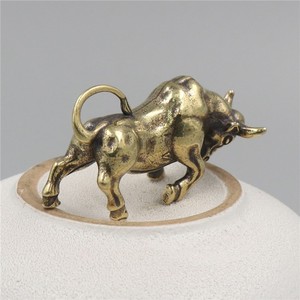 Llavero de latón retro con figura de toreo, colgante de metal de cobre con animal del zodiaco, toro, para coche, joyería, abalorios - Product Image 3