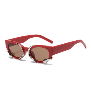 Mode oeil de chat forme <span class=keywords><strong>lentille</strong></span> transparente lunettes de soleil Punk <span class=keywords><strong>serpent</strong></span> métal décoration conception lunettes de soleil en Stock - Product Image 4