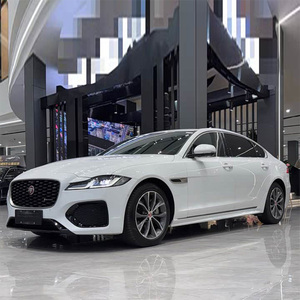 En stock <span class=keywords><strong>Jaguar</strong></span> XFL 2.0T P250 berline blanche 2022 |   FOB |   Expédition rapide |   Prêt à l'emploi (Outre-mer : <span class=keywords><strong>XF</strong></span> 25t Prestige) - Product Image 1