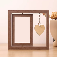 Cadre photo en bois massif fait à la main avec mini lampe suspendue, cadre photo de bureau personnalisable pour la décoration de la maison, OEM ODM bienvenus