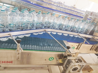 Machine de remplissage et de remplissage d'eau automatique 3 en 1, 2 m, 500ML, pour bouteilles minérale pure, ligne de production de plantes