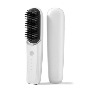 Cepillo Alisador de Cabello Inalámbrico Recargable con Calentamiento Rápido y Tres Niveles de Temperatura - Product Image 1
