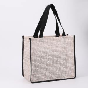 กระเป๋าถือผ้าใบอเนกประสงค์แบบเป็นมิตรต่อสิ่งแวดล้อมรุ่นใหม่พร้อมฝาปิดเปิดด้านในทำจาก PVC เหมาะสำหรับการตกแต่งชายหาดของสุภาพสตรี - Product Image 5