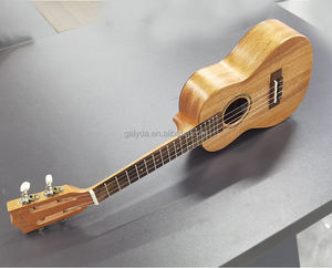 Ukelele de 23 Pulgadas - Cabeza de Guitarra Clásica, Cuerpo de Caoba - Ligero y Fácil de Tocar - Product Image 4