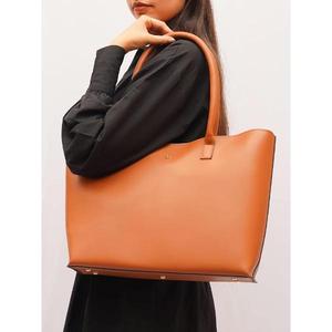 Sac à main en similicuir pour femme avec pompon, fermeture éclair souple, deux poignées de transport, design moderne et tendance, pour le quotidien et les voyages - Product Image 5