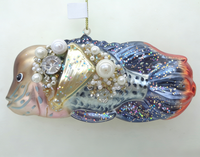 Ornement en verre en forme de poisson perle de diamant coloré, best-seller en gros, décoration de festival de poissons tropicaux à changement de couleur progressif