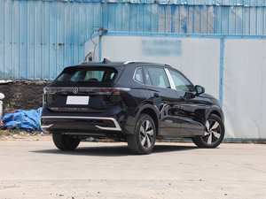 Deposito all'ingrosso per auto per adulti <span class=keywords><strong>Tiguan</strong></span> L Pro benzina auto 5 porte 5 posti SUV <span class=keywords><strong>Tiguan</strong></span> L 2024 Pro 330TSI 2WD Smart Travel Edition - Product Image 2