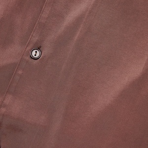 Ensemble de 2 pièces en soie de luxe avec logo africain personnalisé, mode estivale pour hommes, chemise et short en satin - Product Image 6