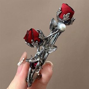 Épingle à cheveux Fleur Rose Rouge Rétro en Alliage avec Pince à ressort et Design en Cristal Délicat pour Femme, Mariage, Fête, Vacances, Accessoire Photo - Product Image 5