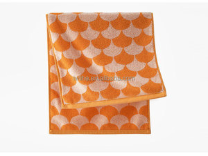 Serviette de bain moderne en coton jacquard écologique, douce, idéale pour la maison et la plage, très absorbante, forme carrée - Product Image 3