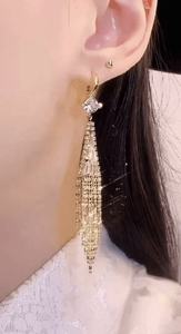 ต่างหูเงินชุบทรงเรขาคณิตหรูหราประดับพู่ยาวระยิบระยับด้วยเพชรซิร์คอนทรงรวงข้าวทันสมัย เหมาะสำหรับงานฉลองครบรอบและงานปาร์ตี้ - Product Image 6