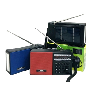 Nns 8130S Ns-8130S tragbare Retro Mini <span class=keywords><strong>Bt</strong></span> Lautsprecher FM Radio Con Panel Solar Carga dor De Celular Y Linterna S Solares - Product Image 3