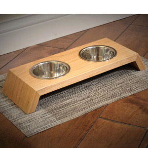 Commercio all'ingrosso in <span class=keywords><strong>legno</strong></span> massiccio Pet Food Stand in <span class=keywords><strong>legno</strong></span> elevato cane gatto ciotole supporto rialzato Rack Feeder Stand con <span class=keywords><strong>ciotola</strong></span> in acciaio inox - Product Image 1