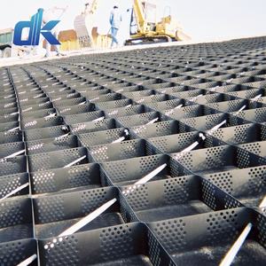2025 meilleures ventes 100mm-300mm hauteur HDPE Geocell Parking route <span class=keywords><strong>pavé</strong></span> <span class=keywords><strong>allée</strong></span> avec prix compétitif Geocells lisses - Product Image 2