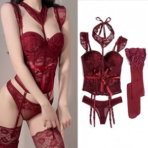 Body gainant sexy grande taille, ajusté, avec jarretelles rouges éclatantes et bordure en dentelle, antidérapant - Product Image 1