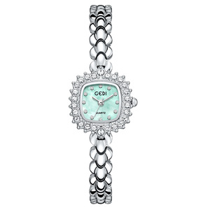 Reloj de Pulsera de Lujo para Mujer, Cuadrado, Plateado, con Bisel de Cristal, Esfera de Nácar, Brazalete de Eslabones de Burbuja, Cuarzo - Product Image 2